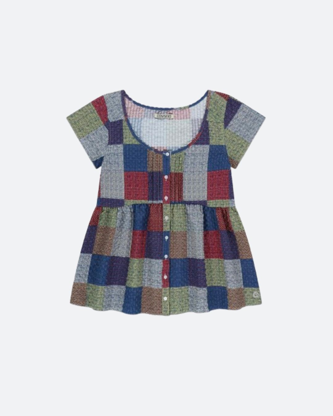 저 옷 어떻게 만든 거야?
이질감 없는 믹스매치, 비결이 궁금하다면 클릭해 보세요🧩🌈
밋밋한 옷이 질렸을 때, 패치워크 아이템을 시도해보세요.
1. 코이세이오 핀턱 블라우스, 10만 원대
슬기가 착용한 블라우스는 오버핏 실루엣의에 서로 다른 원단을 연결해 퀄트 느낌을 살린 유니크하고 빈티지한 아이템입니다. A라인의 체크 미니스커트와 매치해 믹스 매치하고 러블리한 스타일링을 연출했습니다.
2. 누아누 수비 롱스커트, 17만 원대
모델 김진경이 착용한 롱스커트는 H라인으로 체크와 스트라이프가 조화롭게 패치워크 되어 감각적인 스타일을 완성하는 아이템입니다. 회색 무지티와 쪼리를 매치해 자칫 과해 보일 수 있는 스타일을 중화시키며 룩의 밸런스를 잡아주었습니다. 이미지4