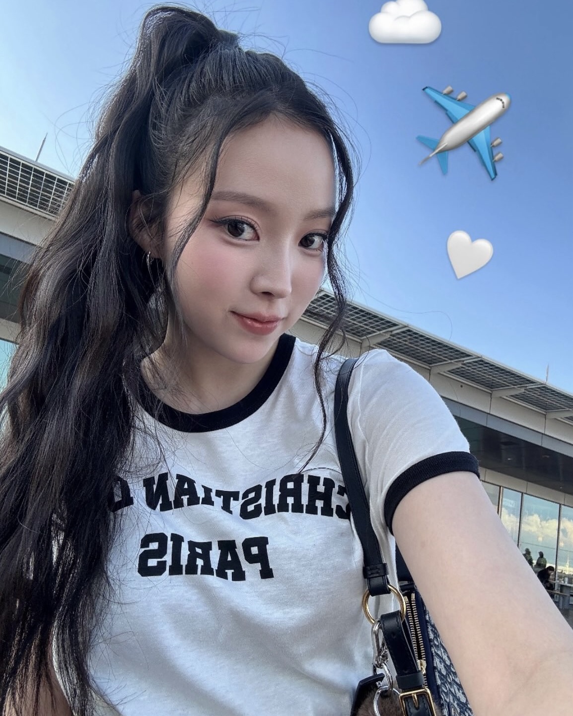 예쁜 사람들은 다 링거티 입는다🧸
컬러랑 핏까지 완벽한 여름 최애템은 바로 링거티🤍 이미지5