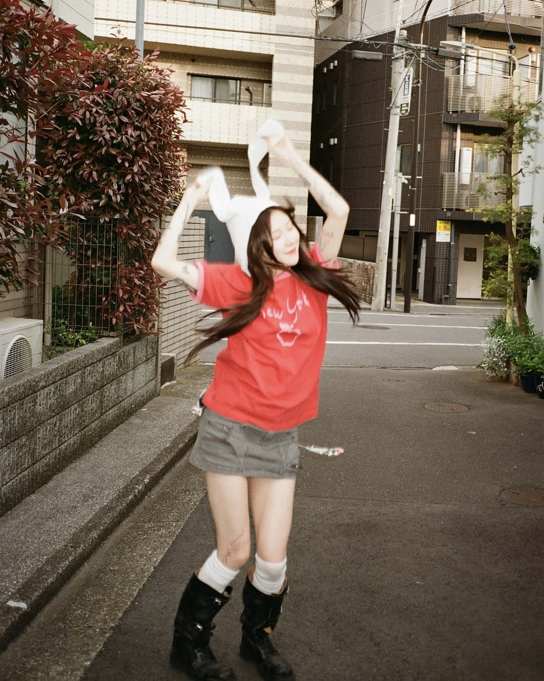 예쁜 사람들은 다 링거티 입는다🧸
컬러랑 핏까지 완벽한 여름 최애템은 바로 링거티🤍 이미지3