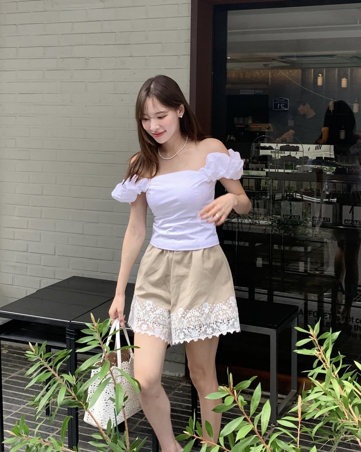 여름에 어깨 미녀 되는 법..?🤍
셀럽표 오픈숄더 스타일링으로 변신해 보세요🔮❤️‍🔥 이미지