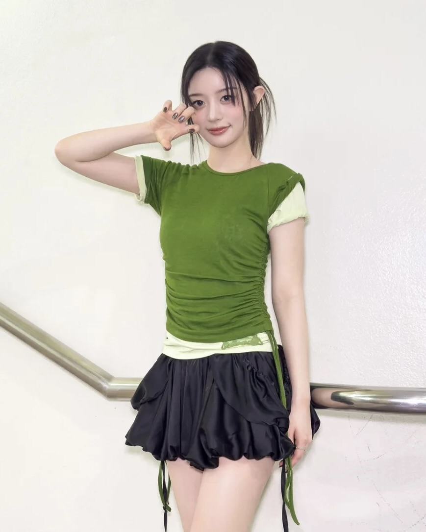 바람 넣은 듯 귀여운 벌룬스커트🩵
걸을 때마다 통통 튀는 매력으로 여름 데일리룩 완성💨 이미지