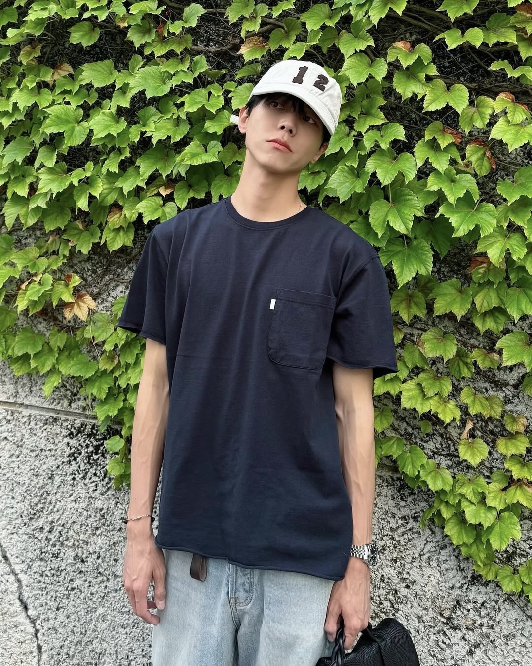 무지티는 블랙이냐 화이트냐🤔 이미지
