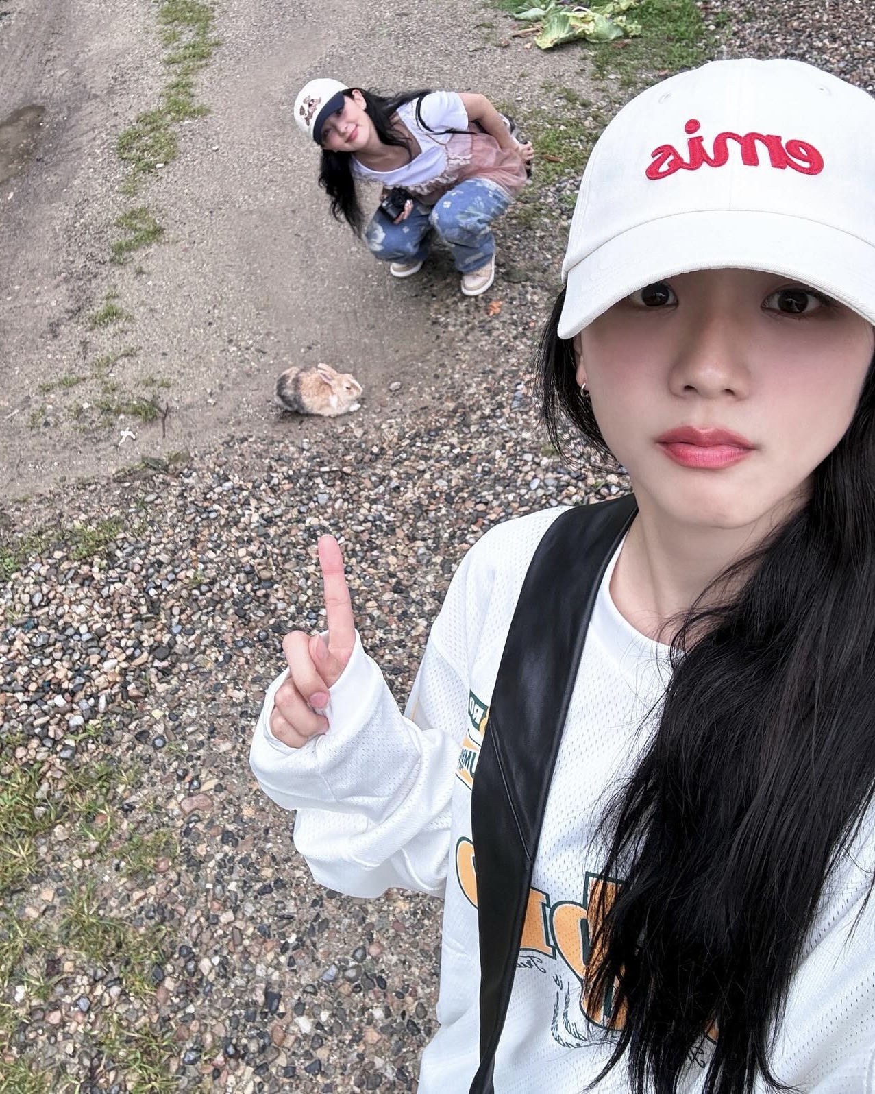 더운 여름에는 볼캡으로 꾸안꾸🧢
햇빛도 가리고, 분위기도 챙겨서 스타일링 완성하기✨ 이미지2