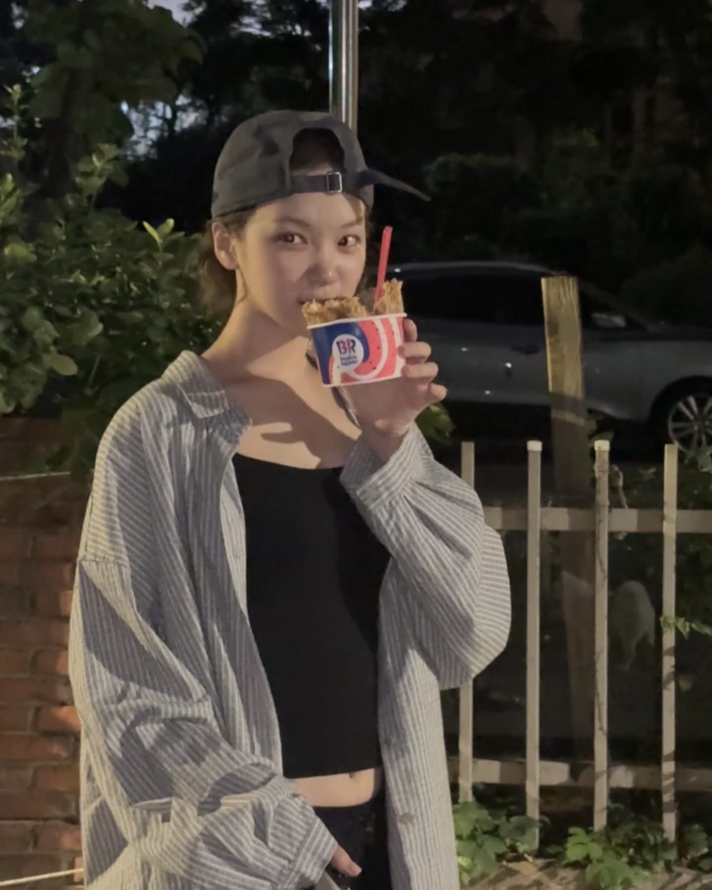더운 여름에는 볼캡으로 꾸안꾸🧢
햇빛도 가리고, 분위기도 챙겨서 스타일링 완성하기✨ 이미지5