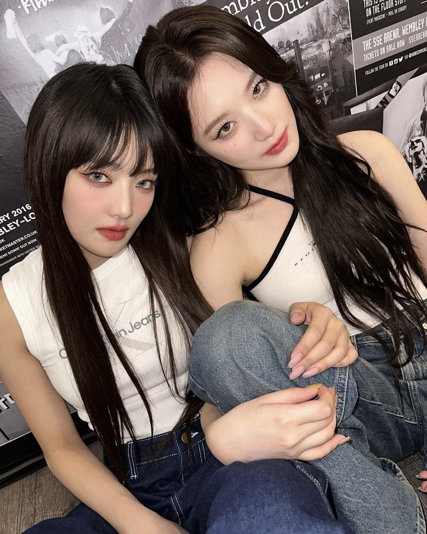 계속 저장만 해두던 시밀러룩👭🏻
이번 주말, 셀럽표 시밀러룩 즐기기 딱 좋은 순간이에요💞 이미지7