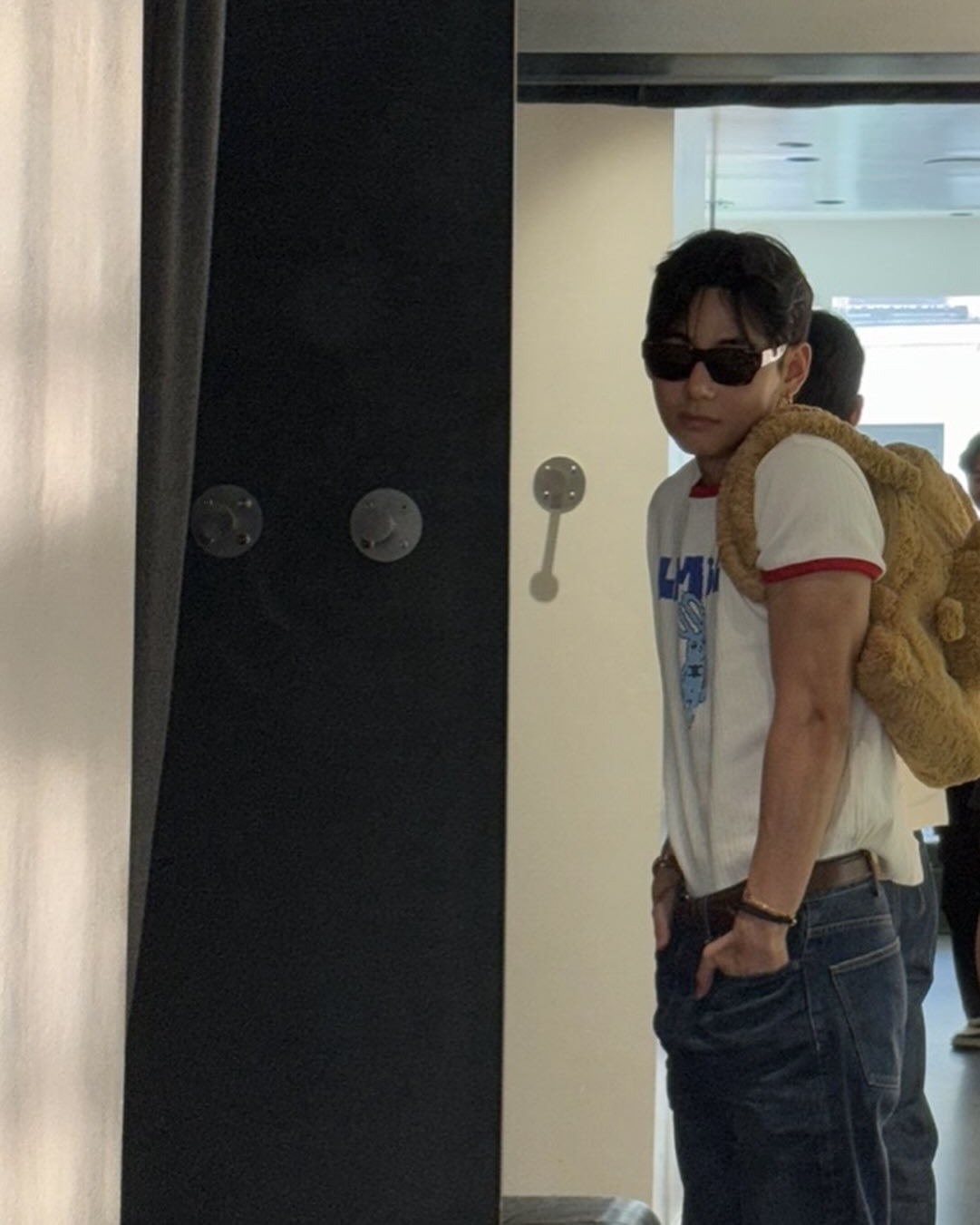 뷔 이미지