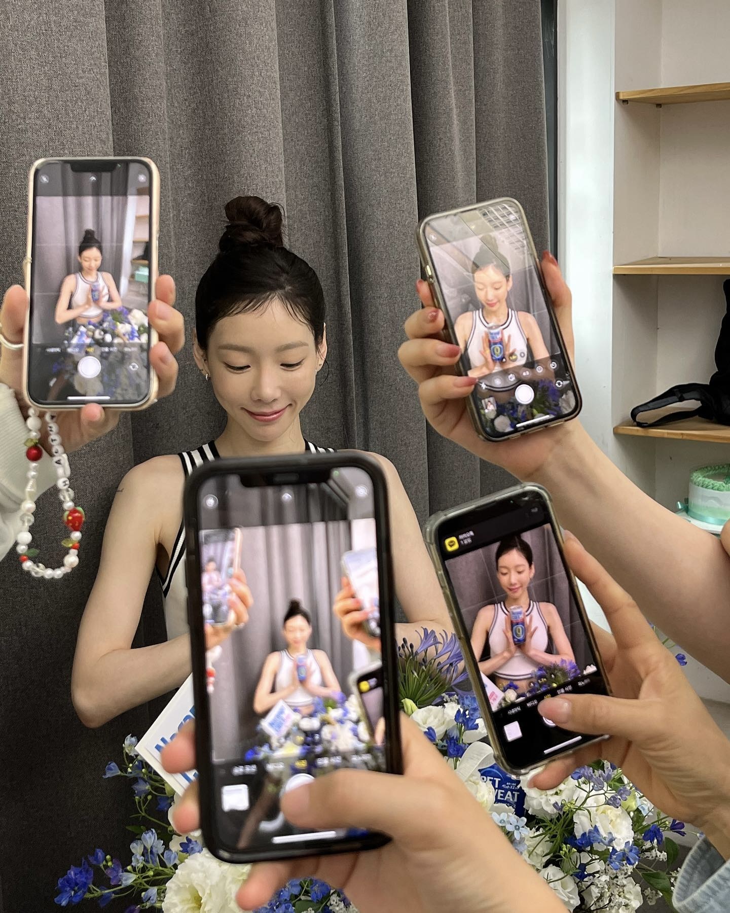 똥머리 하나로 가볍게 묶어보세요🤍
덥고 습한날 시원하고 귀엽게 묶어 올리는 똥머리💇‍♀️ 이미지4