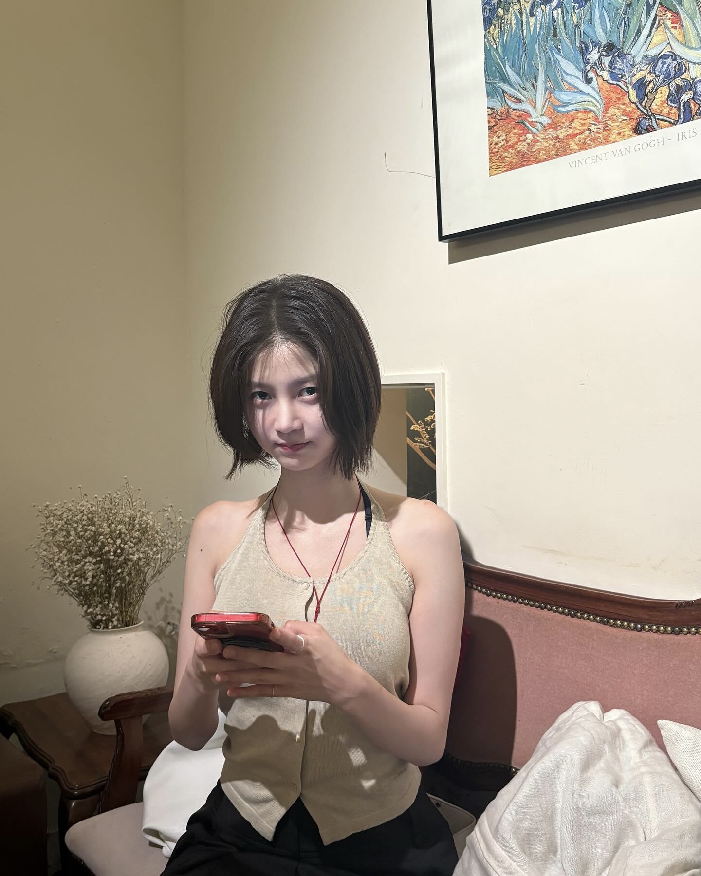 한 번 보면 자르고 싶어지는 단발💇‍♀️
단발머리 여신들 참고해서 실패 없는 스타일링 해보세요.💓 이미지