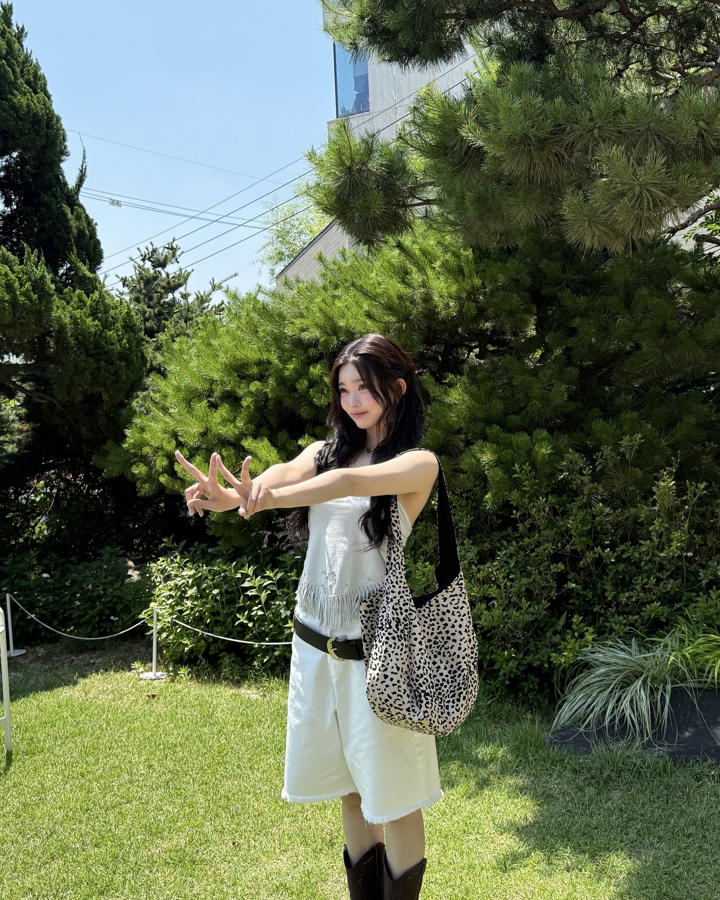 레오파드로 적당한 시선 강탈👀
레오파드 초보자도 도전 가능한 믹스매치 팁, 보고 가세요💛🖤 이미지3