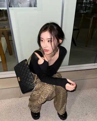 레오파드로 적당한 시선 강탈👀
레오파드 초보자도 도전 가능한 믹스매치 팁, 보고 가세요💛🖤 이미지