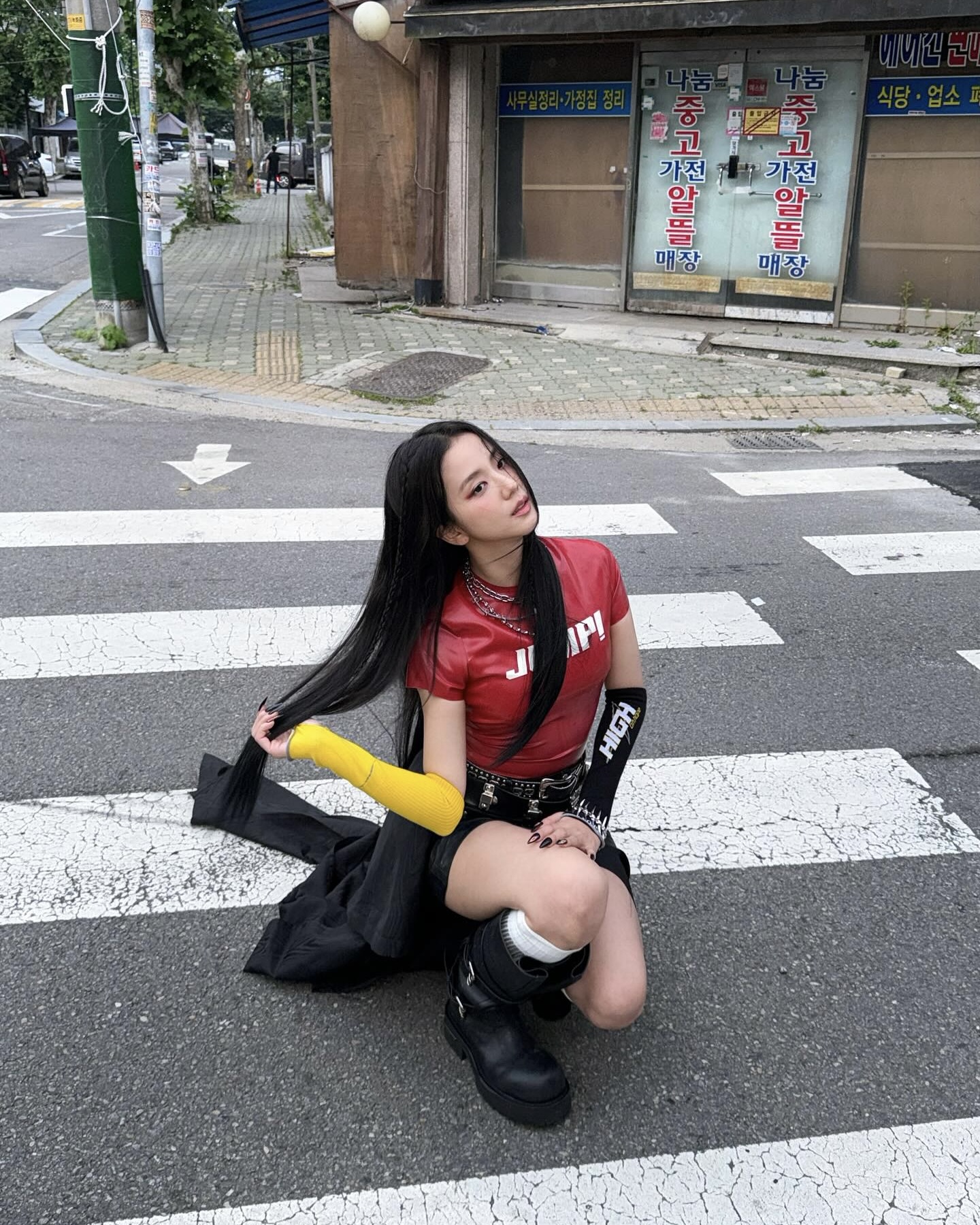 곱슬머리는 매일 아침이 전쟁‼️
이 사진 들고 가서 매직하면 저렇게 될 수 있나??🥲 이미지6