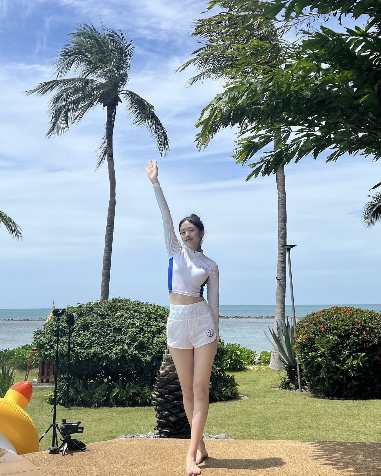 래쉬가드, 유교걸 마음에 파도침🌊
입수 전 셀카 30장은 기본이 되는 래쉬가드 하나씩 쟁여두세요💙 이미지