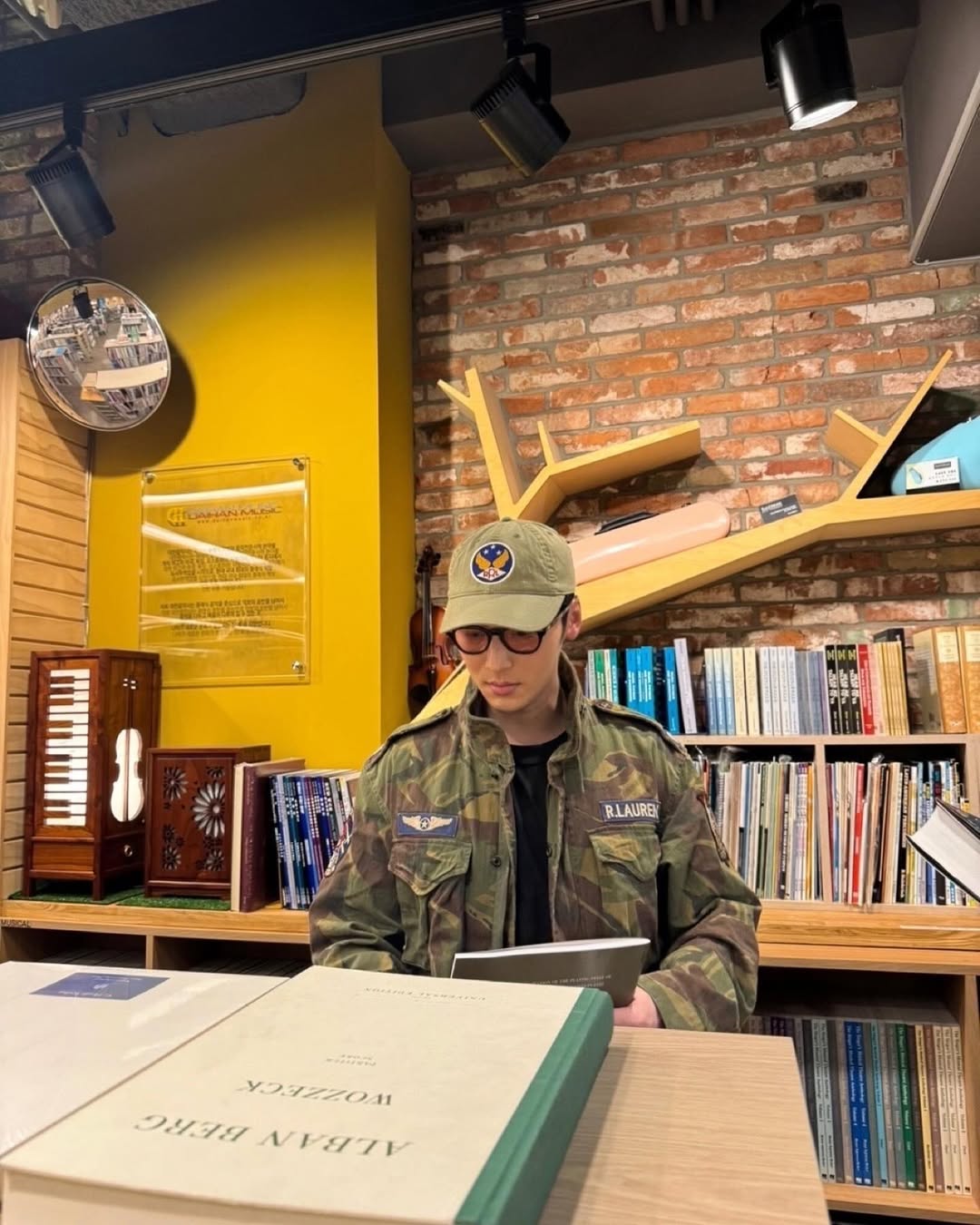변요한 애착모자🧢RRL 윙캡 이미지6