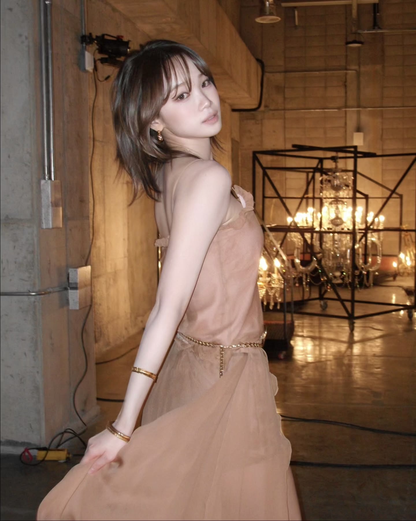 단발 허쉬컷으로 분위기 변신💇🏻‍♀️🤍
헤어스타일이 질렸다면, 단발 레이어드로 기분 전환해보세요.✨ 이미지8