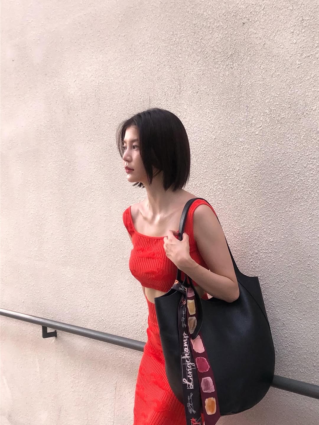 요즘 화제의 가방🖤🤎정려원 빅백
롱샴 대표 라인, 르 플로네 백👜🍁셀럽들 일상룩 살펴보기 이미지6