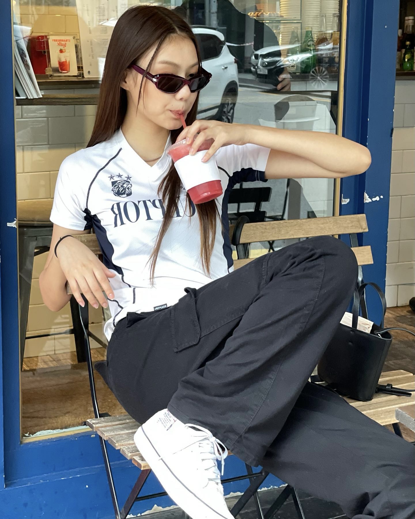 주머니에 간지 담긴 카고 팬츠😎
카고 팬츠 입으면 스트릿 런웨이 가능❣️🔥바로 도전해 보세요 이미지2