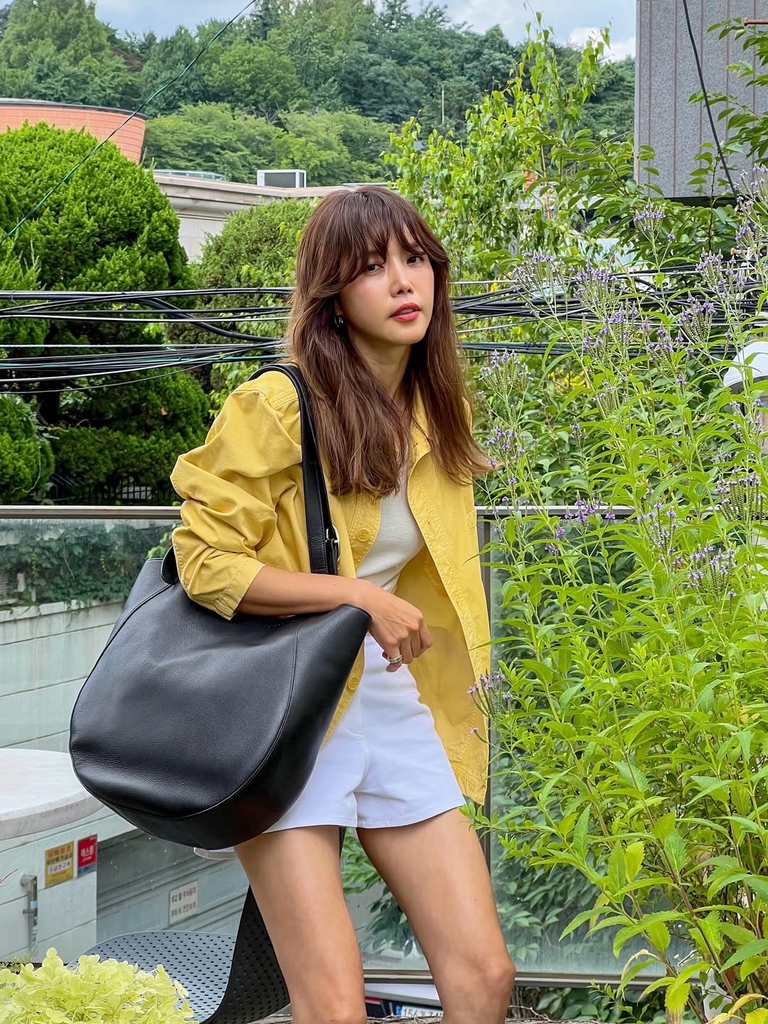 요즘 화제의 가방🖤🤎정려원 빅백
롱샴 대표 라인, 르 플로네 백👜🍁셀럽들 일상룩 살펴보기 이미지9
