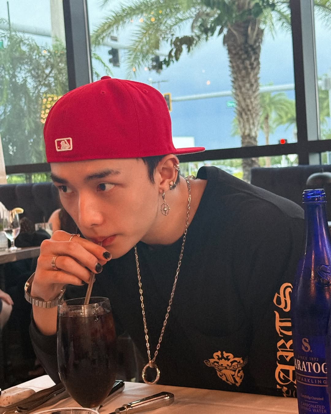 사실 뉴에라는 뒤가 앞임🧢 이미지2