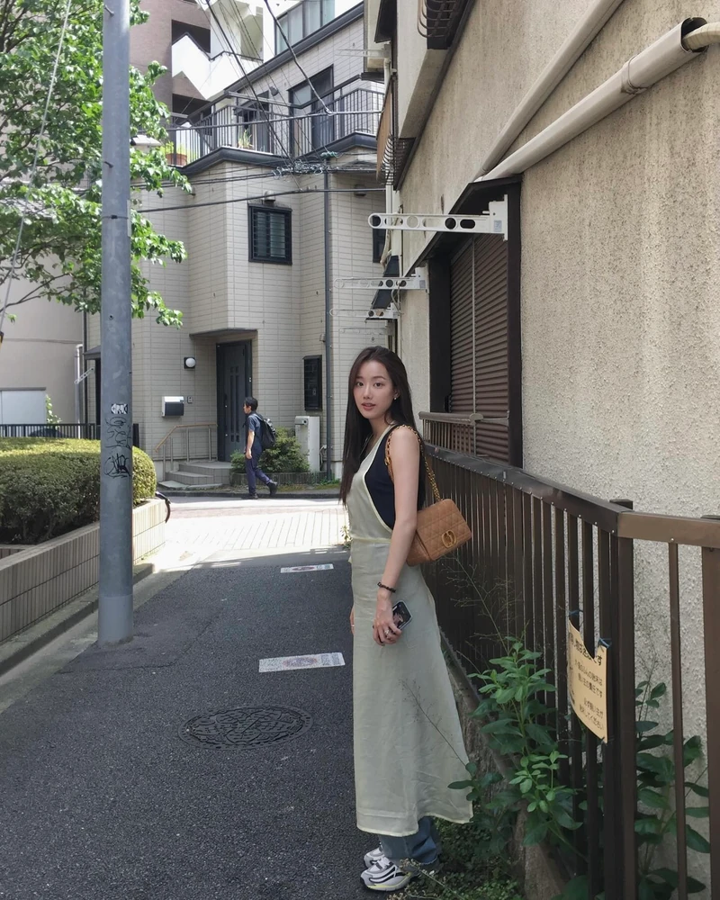 원피스 단독 공연 끝났습니다📢
이젠 데님이랑 듀엣할 시간이에요🎤💕둘 화음 뭐야 잘어울려 이미지1