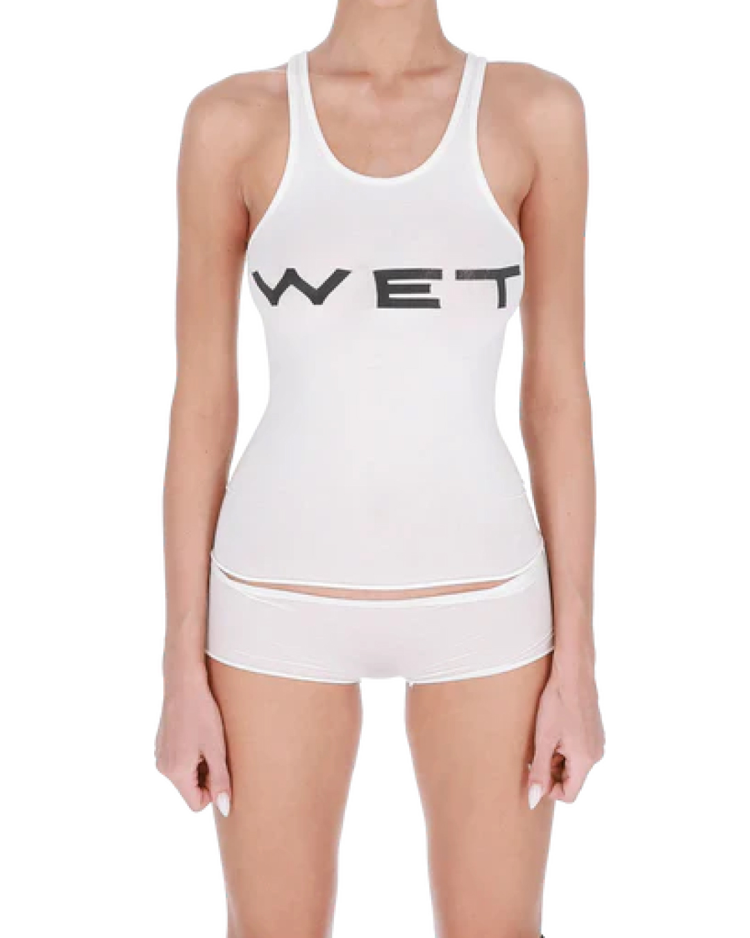 워터밤 찢은 핫걸 전소미💖
여름 기강잡는 핫걸들이 입는 이것은? 바로 WET 탱크탑🔥

전소미는 WET 탱크탑으로 핫한 썸머룩을 완성했습니다.

핏되는 실루엣과 젖은 듯한 시어 소재, 그리고 네온 핑크 레터링이 시선을 사로잡는 이 탱크탑은 칸예 웨스트의 이지와 모와롤라가 협업한 제품입니다. 

전소미는 블랙 데님 쇼츠와의 조합으로 글램한 핫걸 무드를 연출했습니다. 같은 WET 탱크탑을 화사는 유광 쇼츠로 힙하게, 현아는 스타킹과 함께 펑크하게, 키스오브라이프 나띠는 마이크로 쇼츠로 캐주얼하게 소화하며 각기 다른 썸머 무드를 선보였습니다. 

핫걸이 되고 싶다면? WET을 활용해 보세요. 이미지8