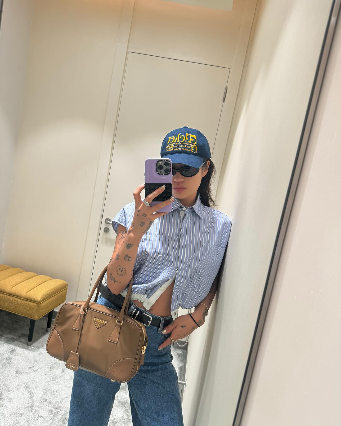 더운 여름 빠질 수 없는 모자🧢👒
그냥 쓰지 말고, 이 코디 참고해서  스타일링해보세요.🤍 이미지