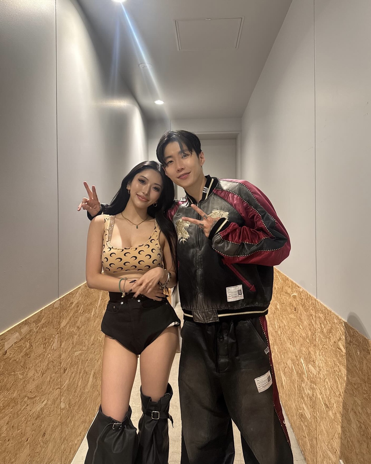 우와가 몸매 추는걸 보다니🥹 박재범씨..우와 웅니 불러주셔서 감사하다 진짜🙏🏻♥️ 이미지