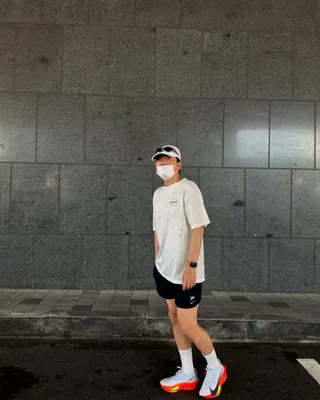 더위엔 흰 새티스파이 빵꾸티🍦 이미지