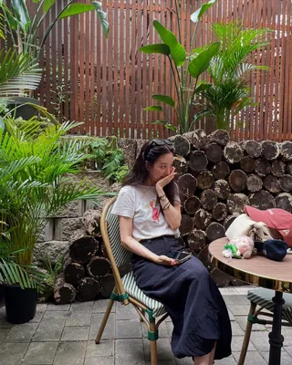 옷장에 하나쯤 꼭 있는 롱스커트🍃
간편하게 입기만 해도, 시원하고 우아한 여름 코디 완성🤍 이미지