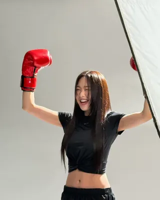 금새록 본업이 뭐였더라?🥊
응원 속 근육 만렙 찍는 새로키💪🏻🔥무쇠소녀단 활약 기대돼요 이미지
