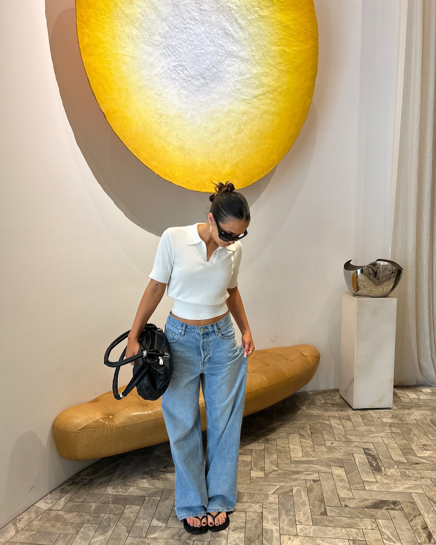 카라티 하나로 단정한데 멋쁨👕
매일 입게되는 여름 교복템✨차려입은 듯하면서도 꾸안꾸룩🙌🏻 이미지5