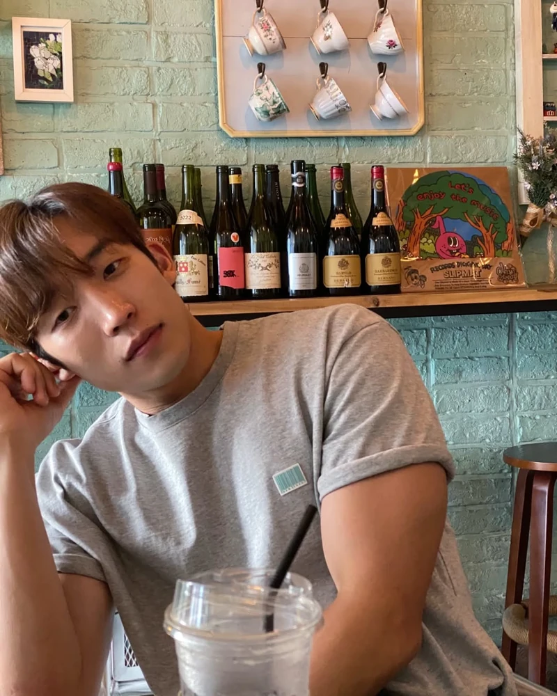 소매 롤업은 선택 아닌 필수☑️ 이미지3