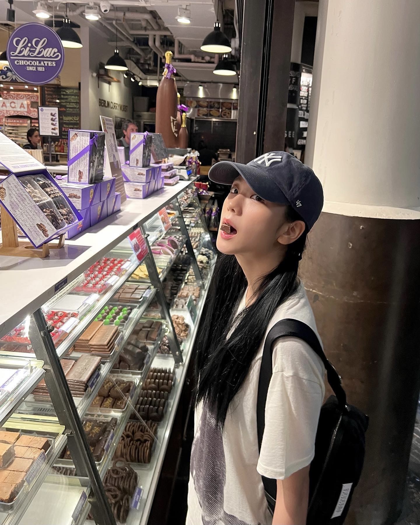 머리 위 근본템, 여름 맛 볼캡 출동🧢 심플 코디? 볼캡 하나로 시그니처 완성💫💙 쿨하게 마무리하자 이미지