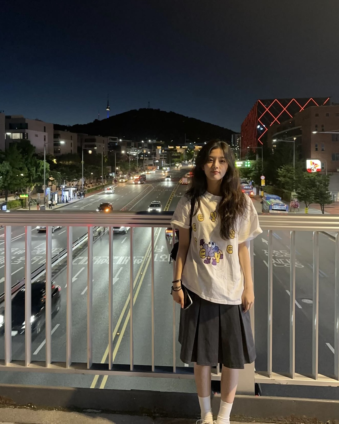 올가을 선두주자 미디스커트🤎
바람 따라 살랑, 시선 따라 찰랑💨💃미디스커트 준비하세요 이미지4