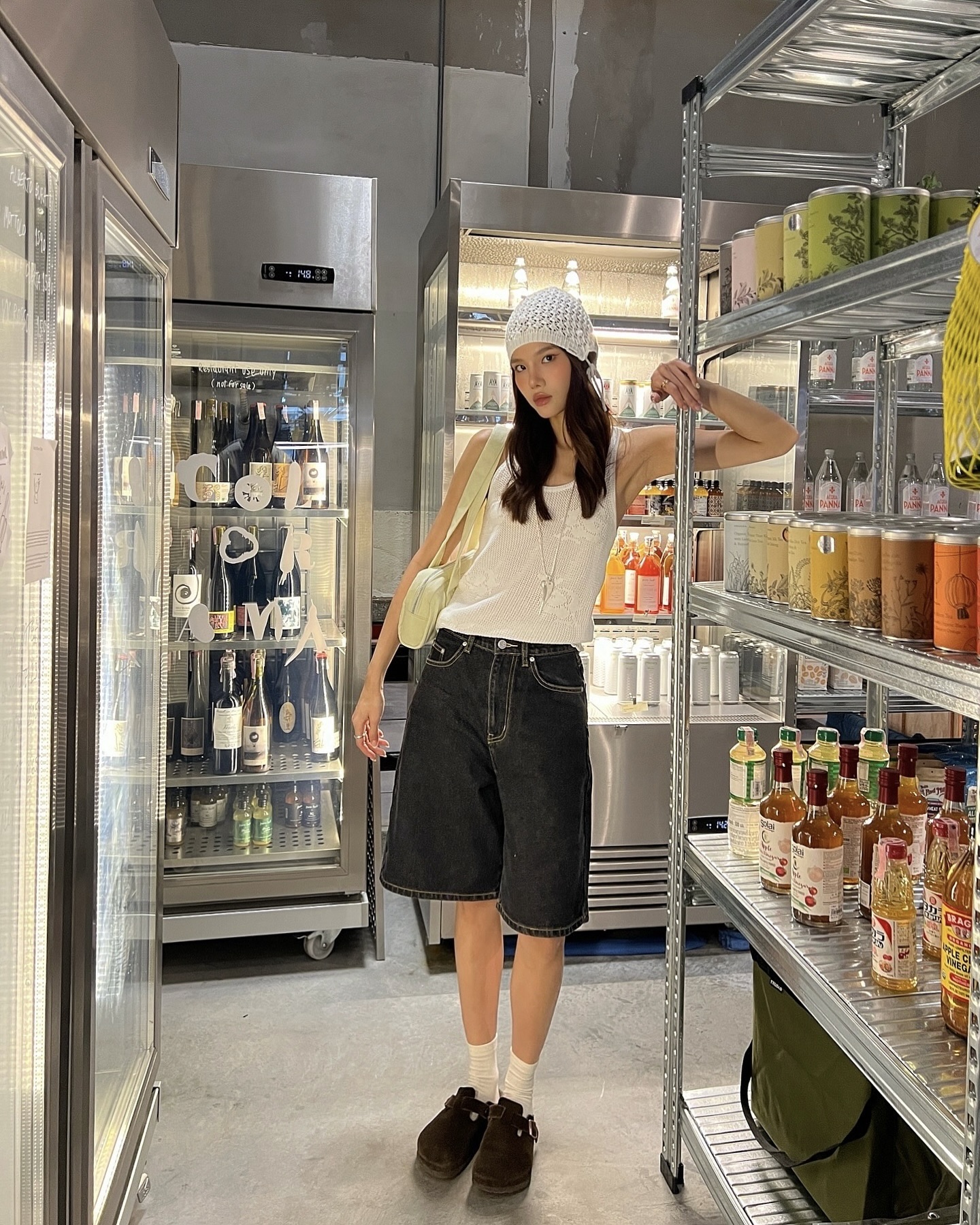 비 오는 날 필수템 버뮤다 팬츠🤍 가볍고 쾌적하게, 하루 종일 편안한 장마철 데일리룩 완성☔ 이미지
