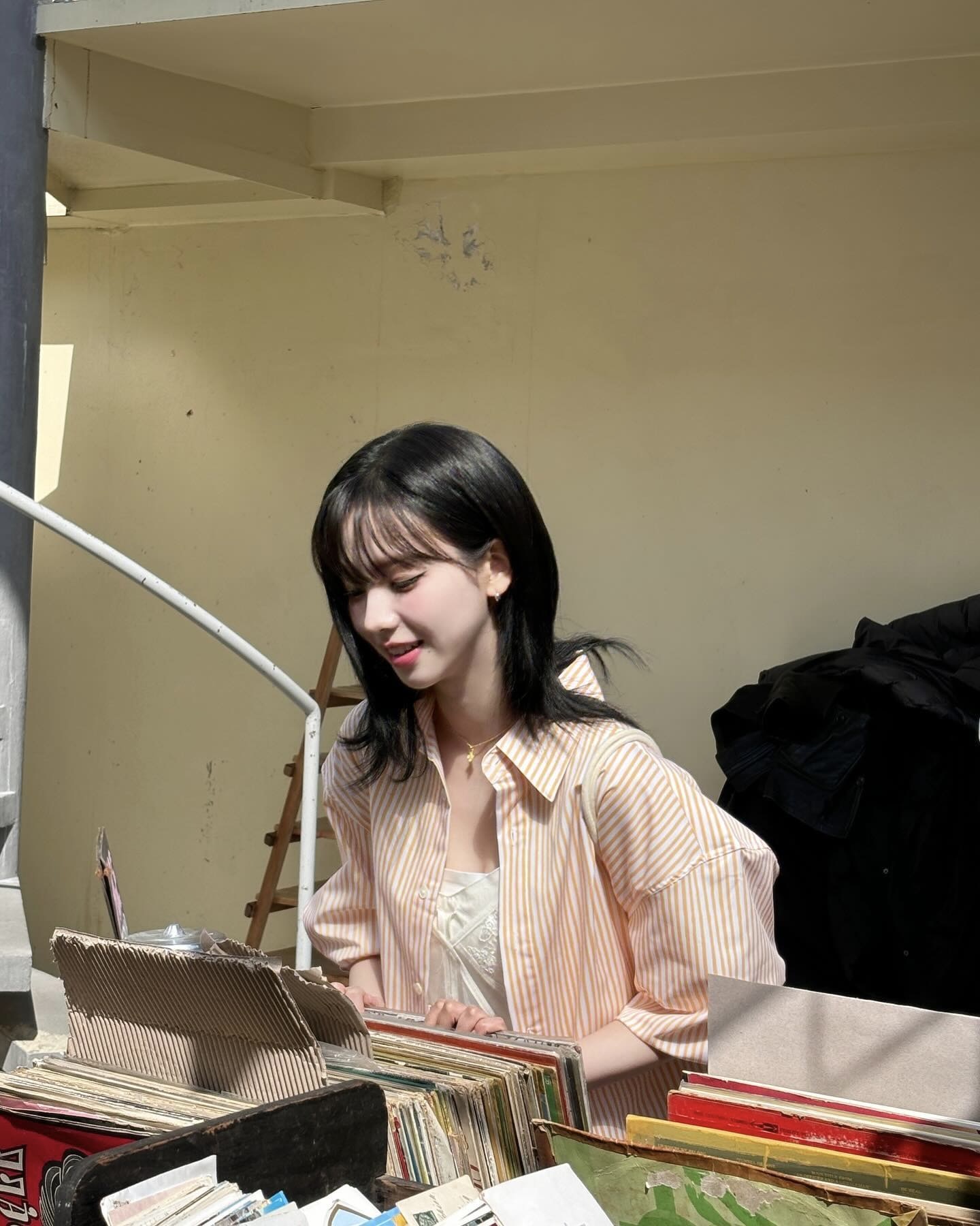 취향대로 골라입는 셔츠룩🧡
셔츠 걸치기만 해도 분위기 전환되는 날씨, 준비됐나요?✨ 이미지