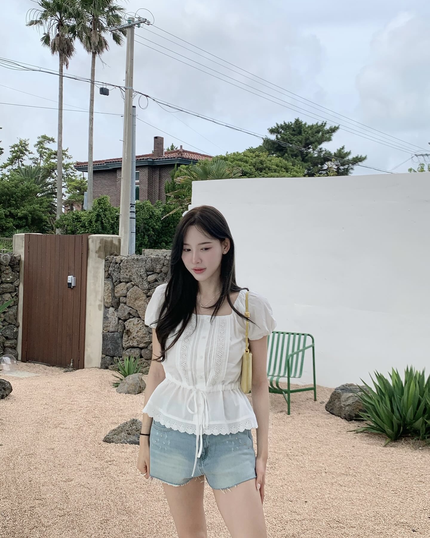 살랑바람 느껴지는 블라우스🍃
지금 딱 필요한 데일리 블라우스룩, 저장해두고 참고하세요💘🧚🏻 이미지