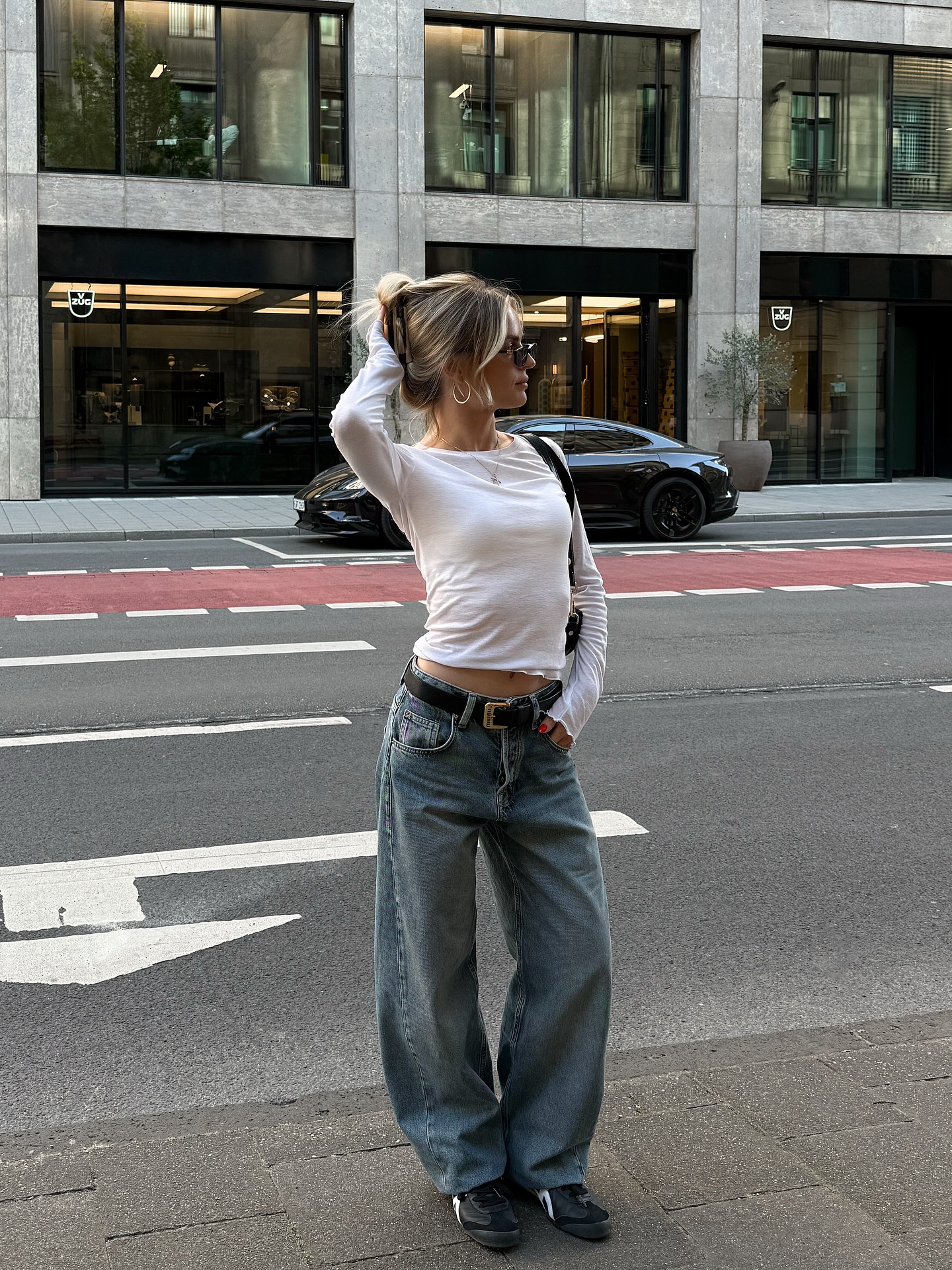 가을에 꼭 필요한 얇은 긴팔티🤍
아침저녁 선선한 날씨에 딱 입기 좋은 긴팔티 스타일링🍃✨ 이미지5