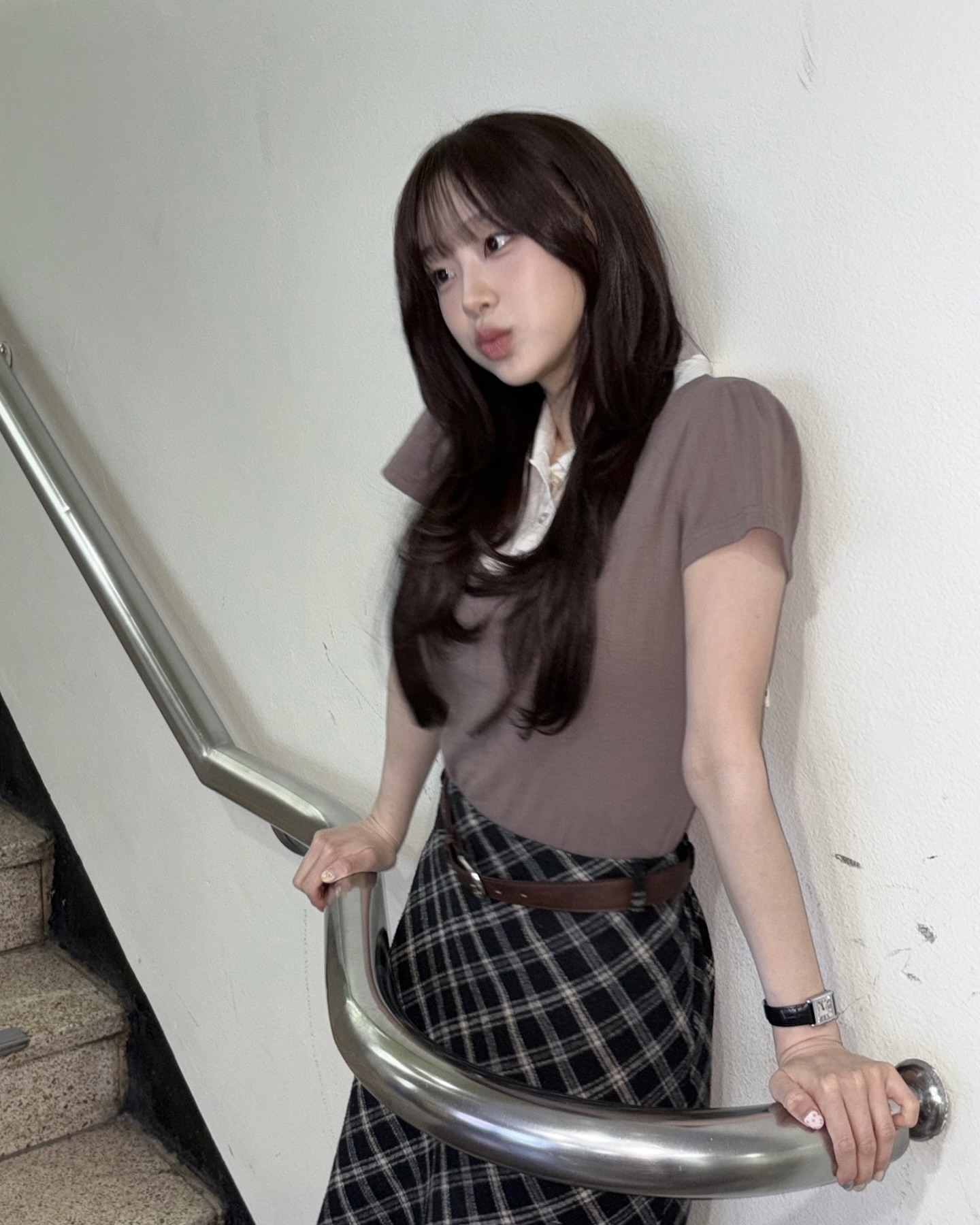 느-좋 언니들의 가을 필수템☑️
가을하면 빠질 수 없는 패턴, 체크 스커트 매력에 빠져보세요🍁🔮 이미지