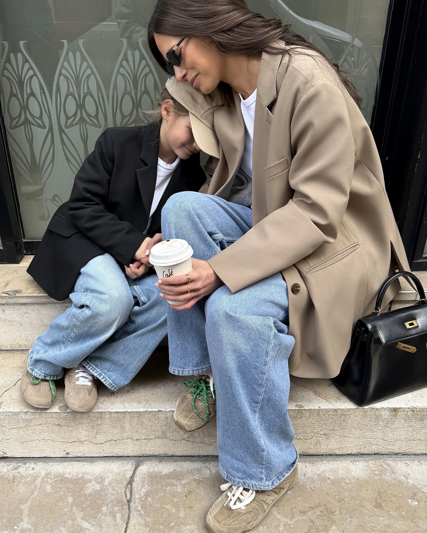 오늘은 모녀 변신 타임✨ 여자들의 로망, 딸과 시밀러 룩👩🏻👧🏻이번 주말 따라 해보세요 이미지