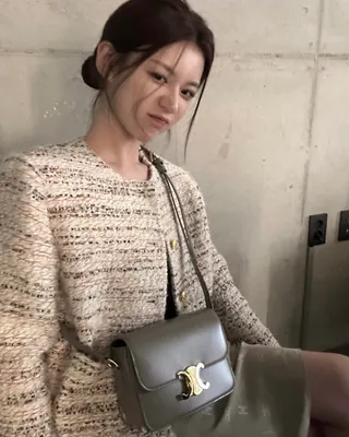 트위드 하나로 세련美 장착✨
데일리부터 격식 있는 자리까지 어울리는 간절기 필수 아우터🖤 이미지