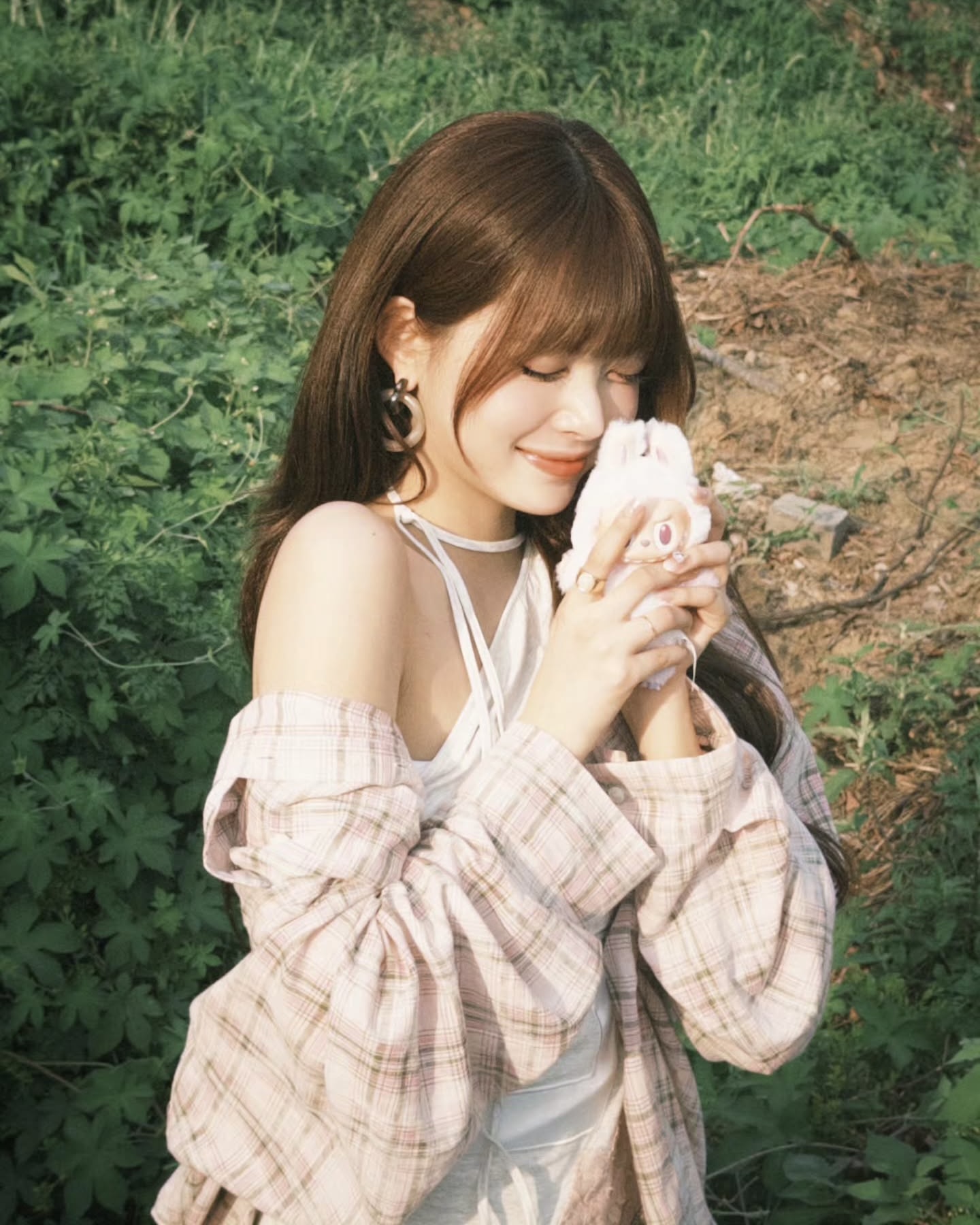 체크셔츠 하나로 가을 무드 장착🤎
가을에 꼭 찾게 되는 체크셔츠🍂 따뜻하고 센스 있는 스타일링✨ 이미지8