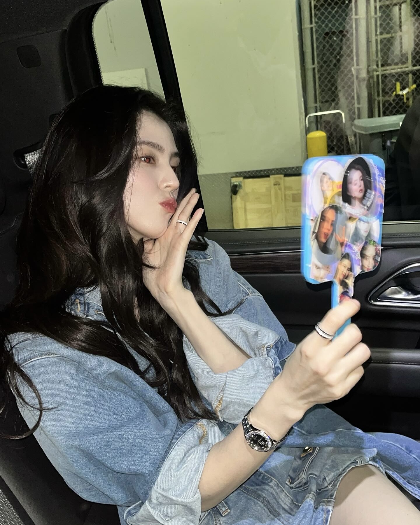 데님자켓 코디는 이것만 참고해봐🤍
가을 날씨에 제일 잘 어울리는 아우터는 바로 데님☁️🌀  이미지2