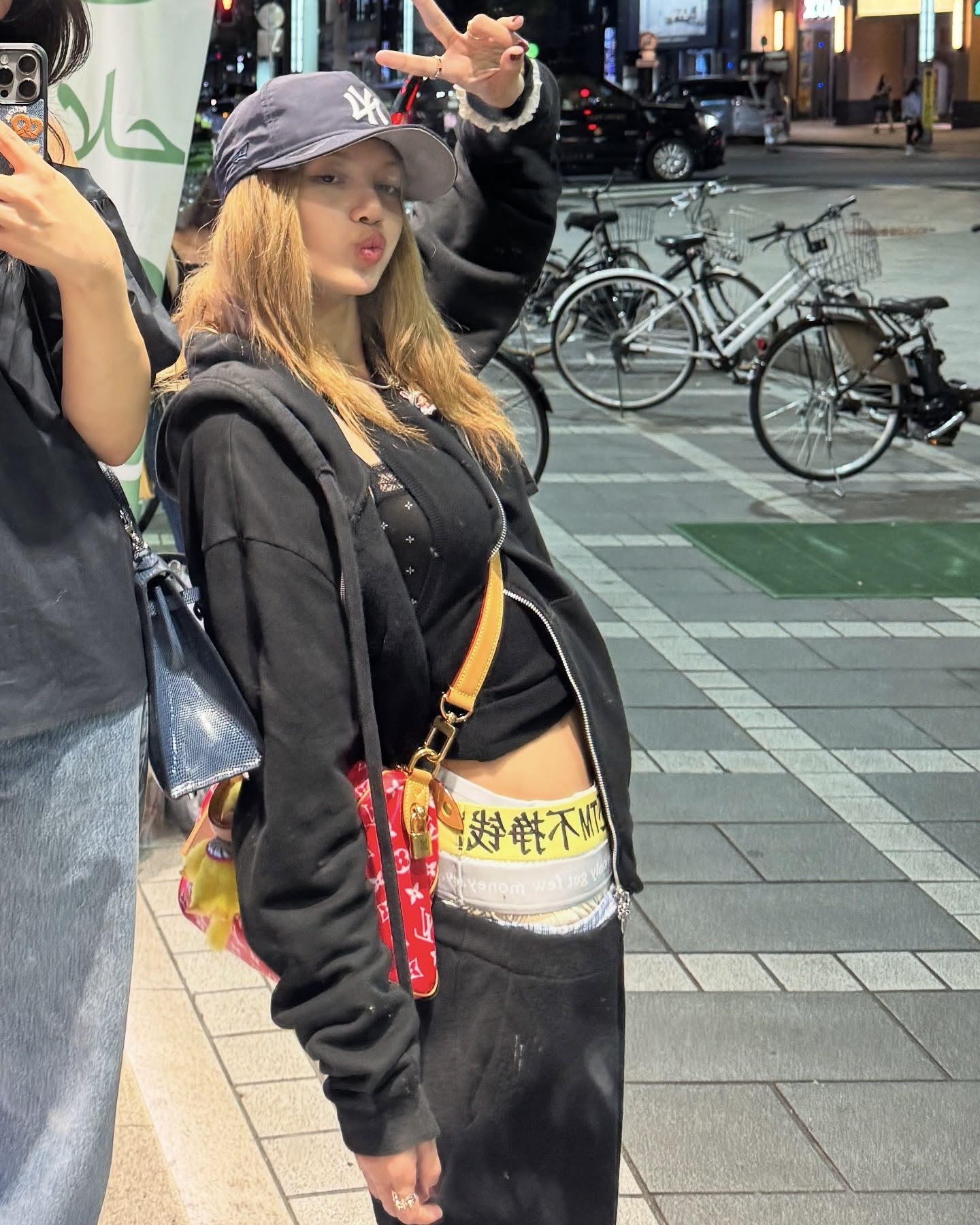 연관 토픽 이미지