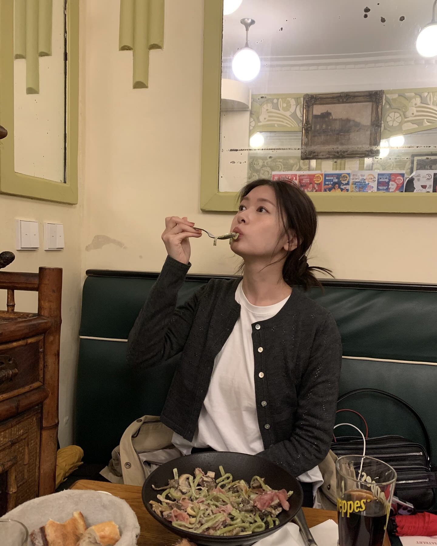 가을에 빠질 수 없는 가디건🍂 이미지