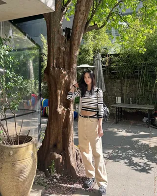 옷잘알들은 베이지 팬츠 입어💁🏻♀️
여름엔 데님 가을엔 역시 베이지 팬츠지🤎💫 스타일링 참고해 보세요 이미지