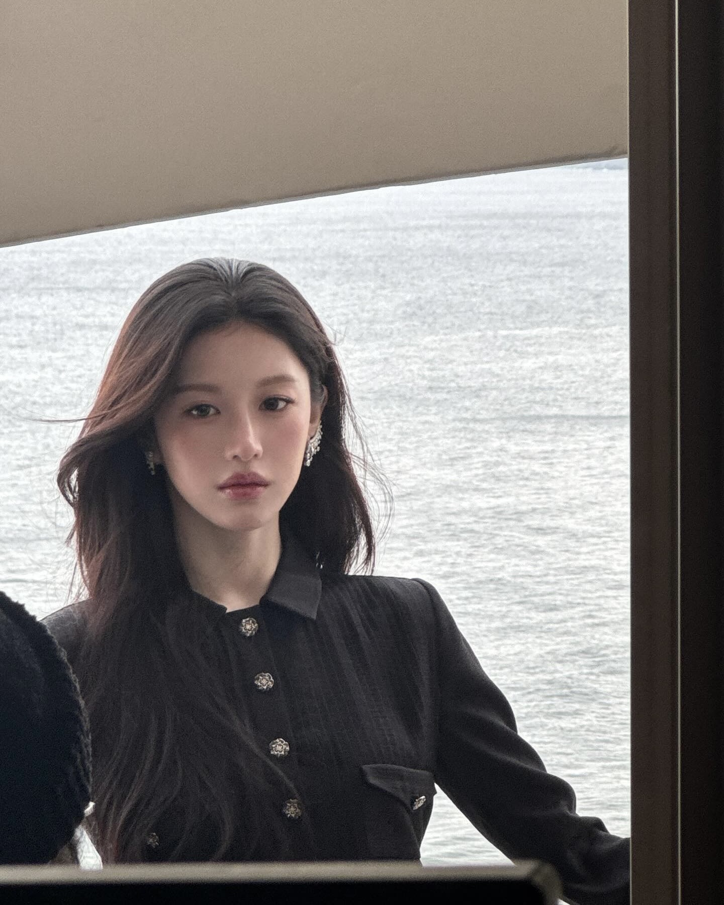 인간샤넬은 역시 고윤정🤍
샤넬 트위드랑 고윤정이 찰떡인 사건이다💎🖤 이미지5