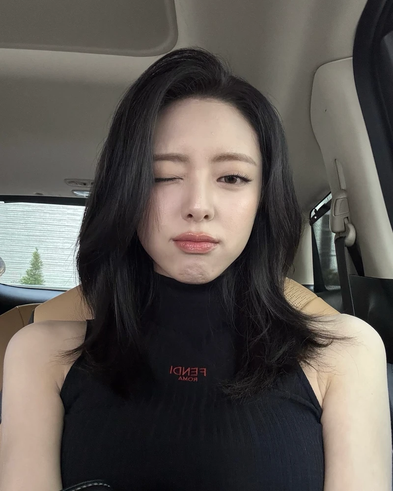 중단발의 예쁨은 끝이 없어💗
중단발 뽐뿌 제대로 오는 예쁜 웅니들의 헤어💇🏻♀️💖예약각이야 이미지1