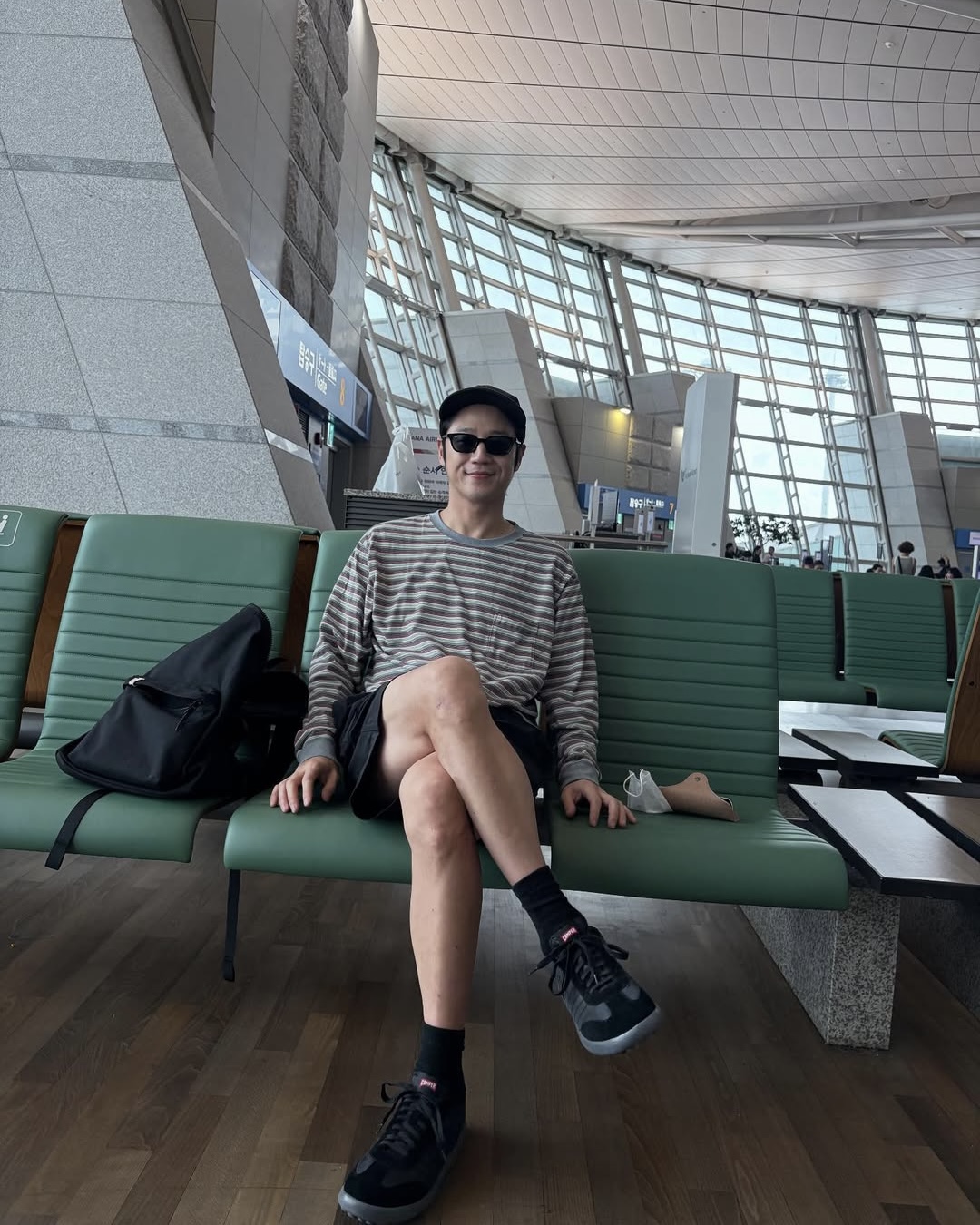 얇은 스트라이프 티 툭🎲 이미지4