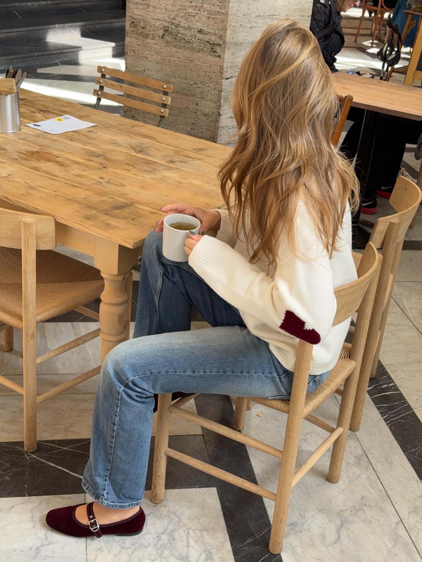 청바지로 완성하는 가을 데일리룩💙 트렌드와 상관없이 질리지 않는 데님 팬츠👖💫이렇게 입어보자 이미지