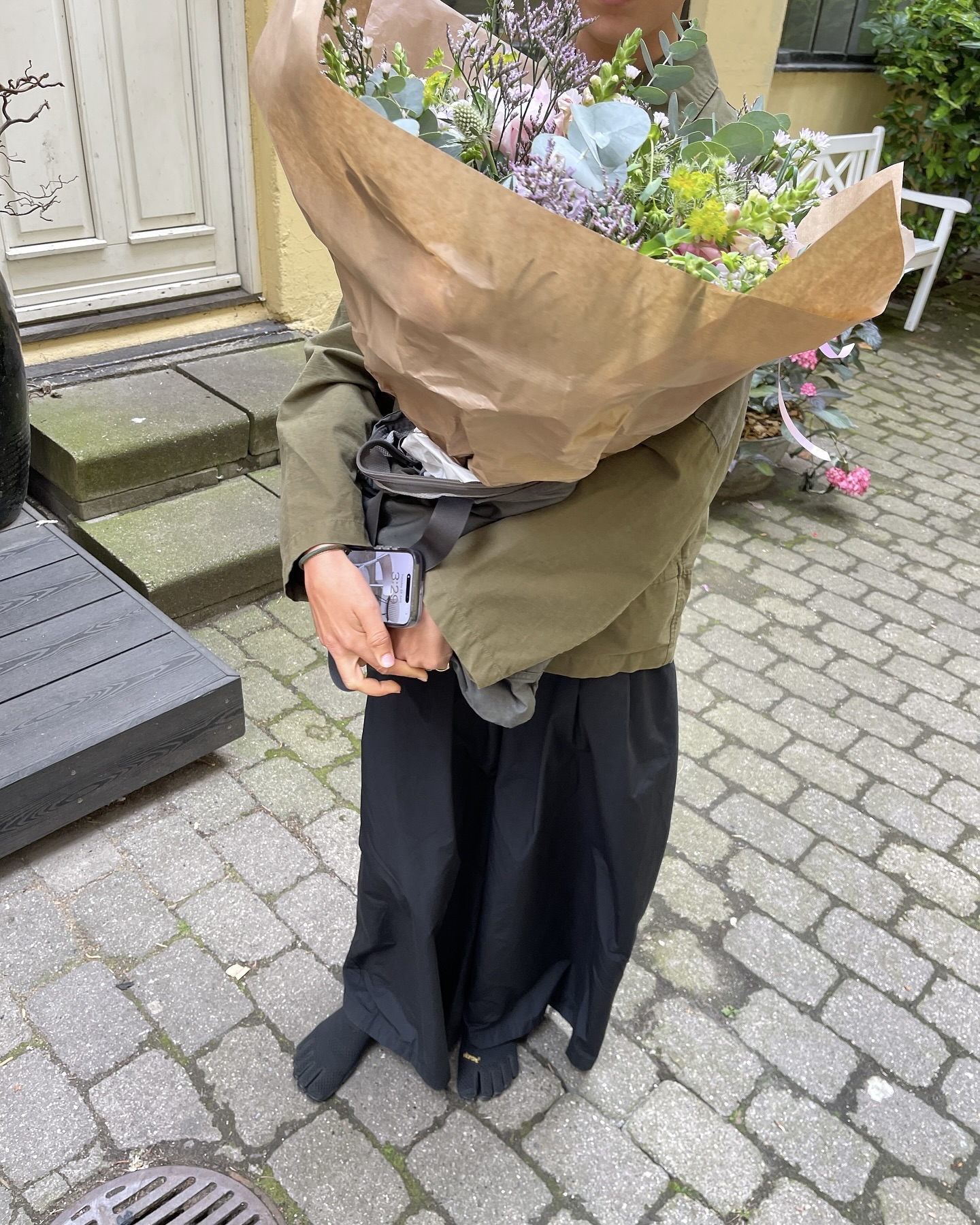 블랙 스커트로 완성하는 데일리룩🖤
다재다능한 블랙 스커트로 가을 분위기 제대로 느껴보자🎶🍂 이미지7